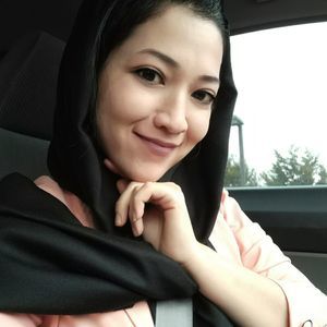 Meet your Posher, Fatima